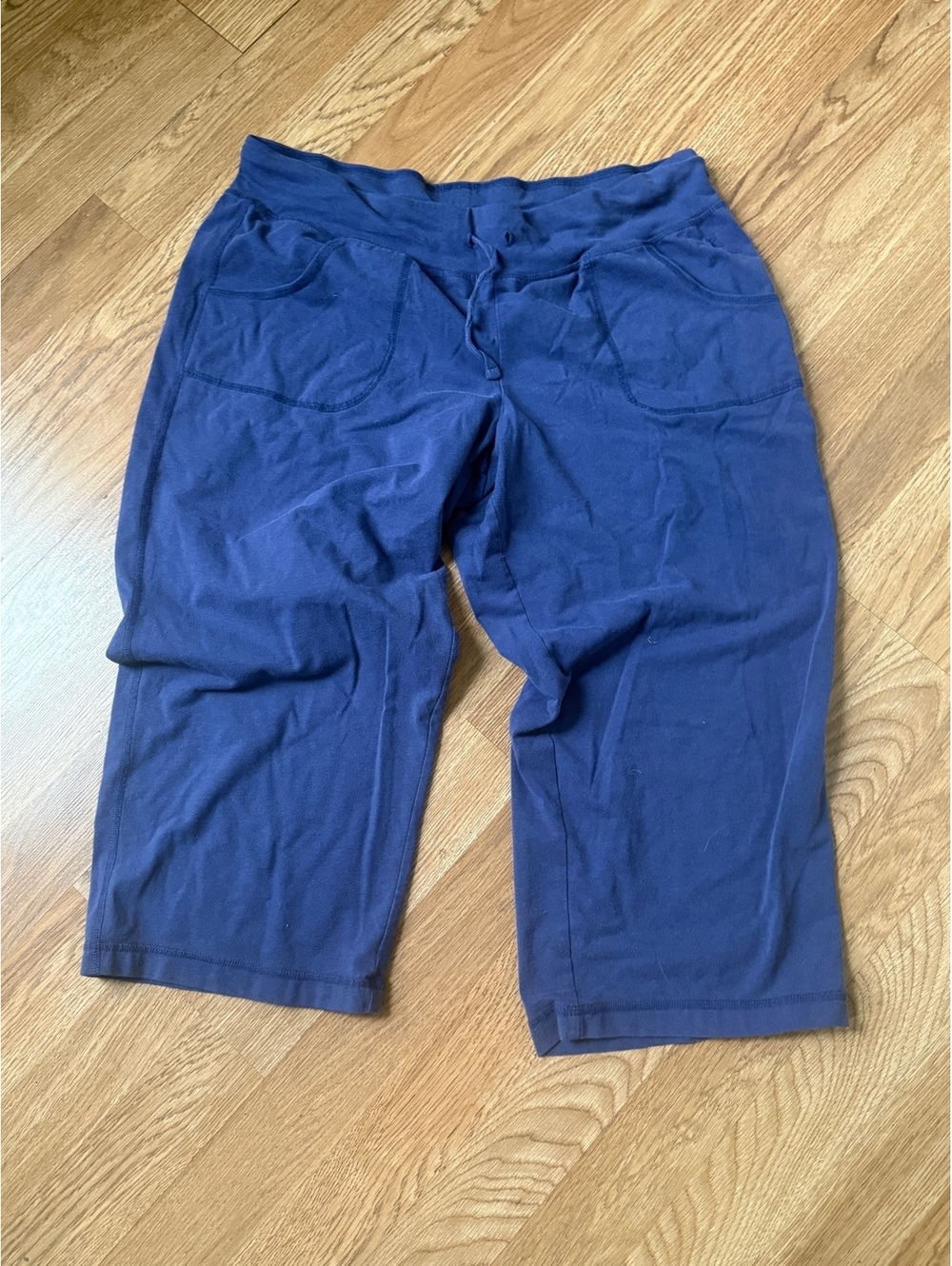 danskin now loose fit navy blue capri pants size large